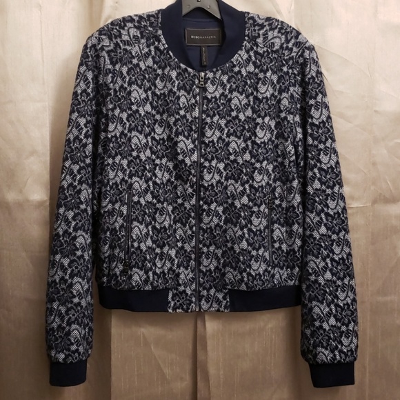 ⭐️2/$25⭐️BCBGMAXAZRIA jacket - Picture 3 of 4